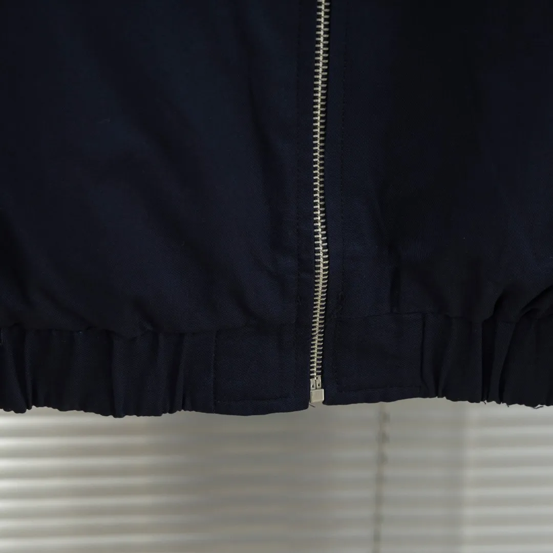P490 top version (different currencies) You can scan the QR code to enter the official website. Style: Ralph Lauren POLO Ralph Lauren original open molded small label embroidery reversible old money style jacket Color: Picture color Size: S-XL Fabric: Woven Accessories: Full set of customized accessories No gender distinction, same style for men and women